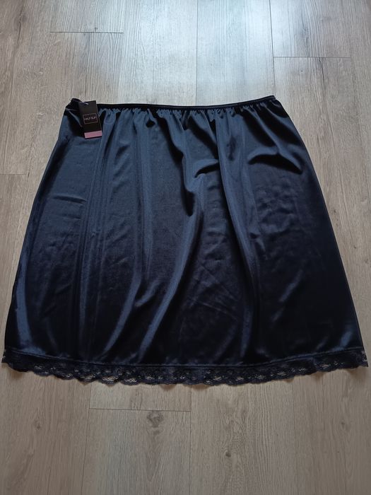 Nowa halka półlhalka damska 48 50 XXL 4xl czarna