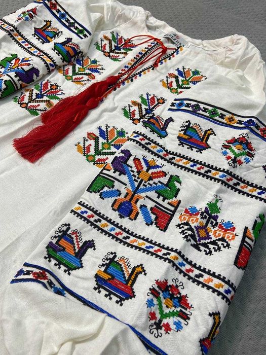 Жіноча вишиванка «Подільська» – натуральна тканина,  розмір M"