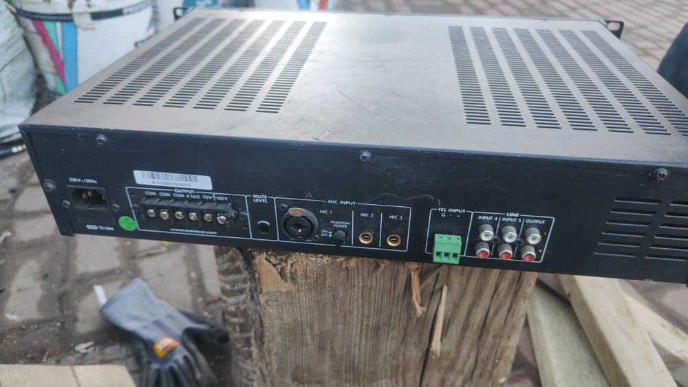 Wzmacniacz miksujacy manacor p-312