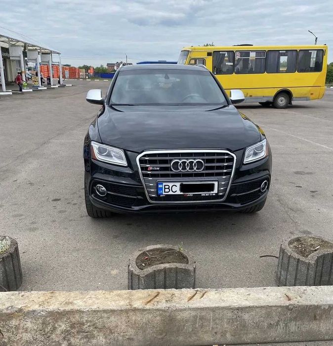 Авто Audi sq5  ( 354к.с.)