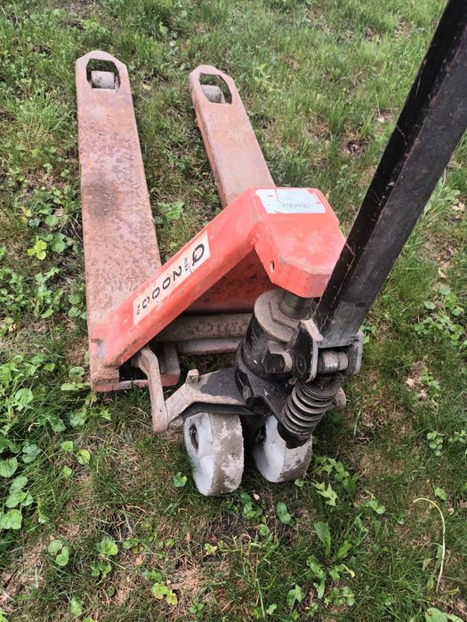 Paleciak ręczny Zakrem