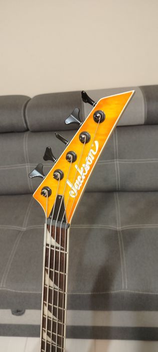 Gitara basowa Jackson JS3VQ Concert Bass