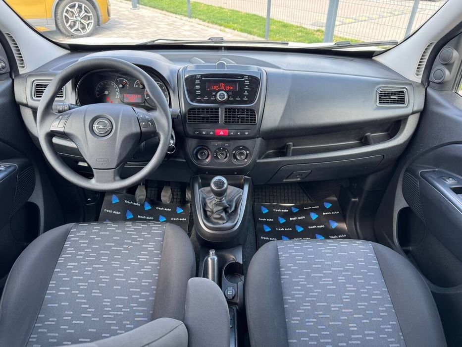 Opel Combo 2018 freshauto