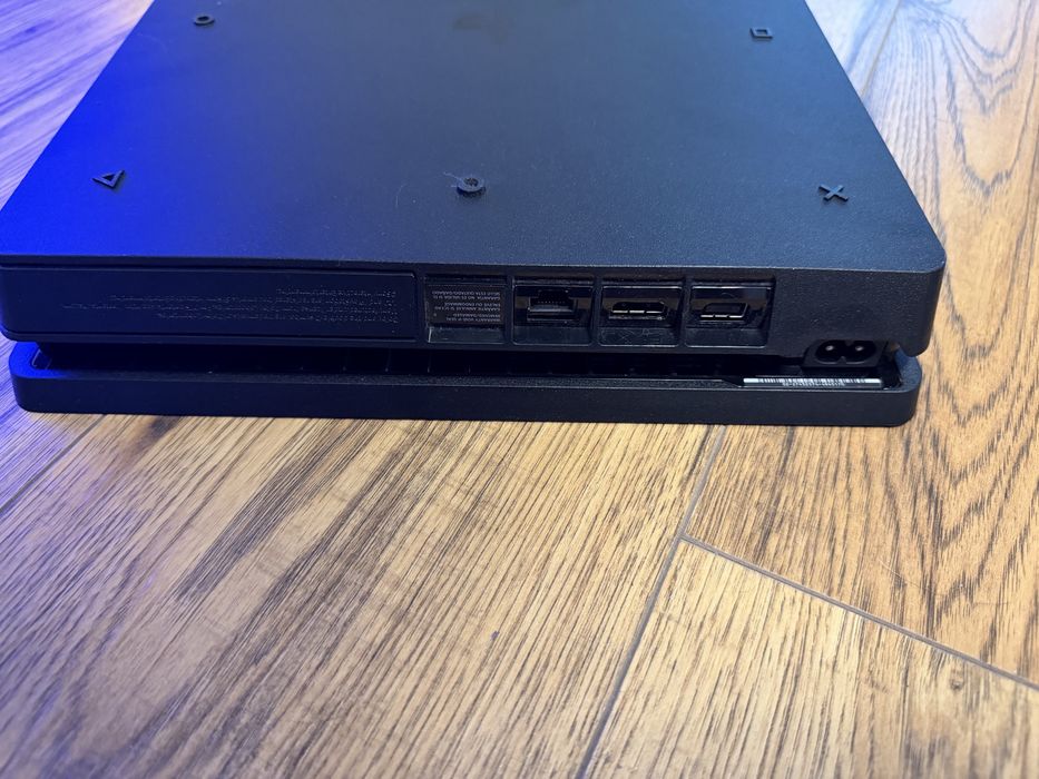 ps4 slim 500 gb 2 pady! dobry stan tanio
