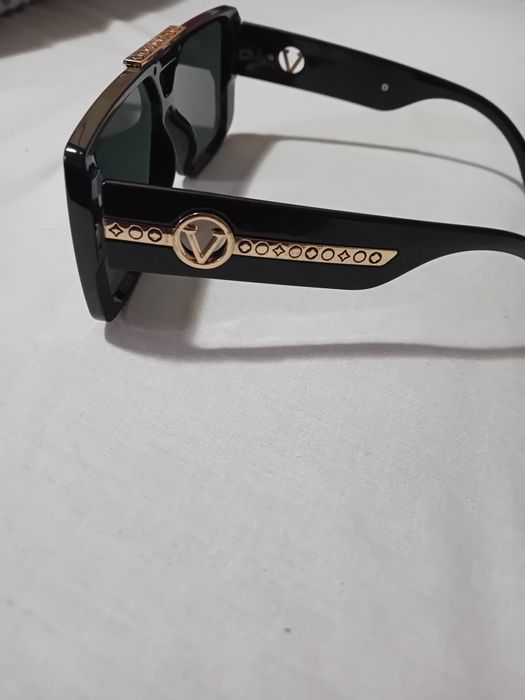 Okulary przeciwsłoneczne UV400 V