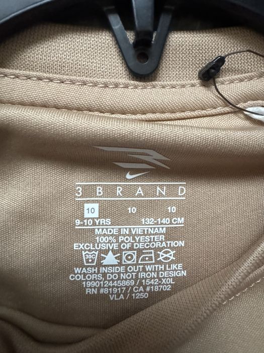 Komplet dziecięcy Nike r.134, nowy