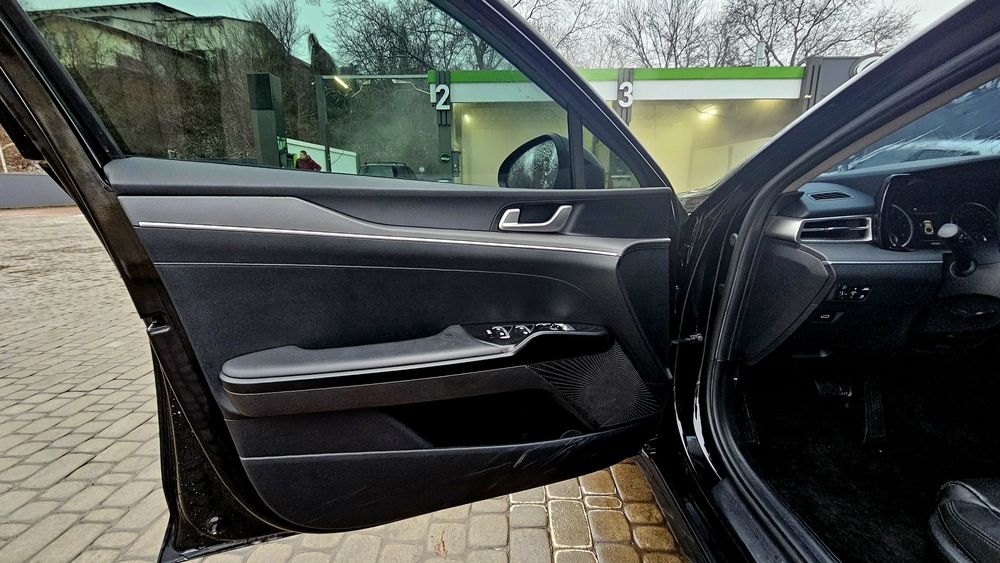 Продам KIA K5 2021 рік