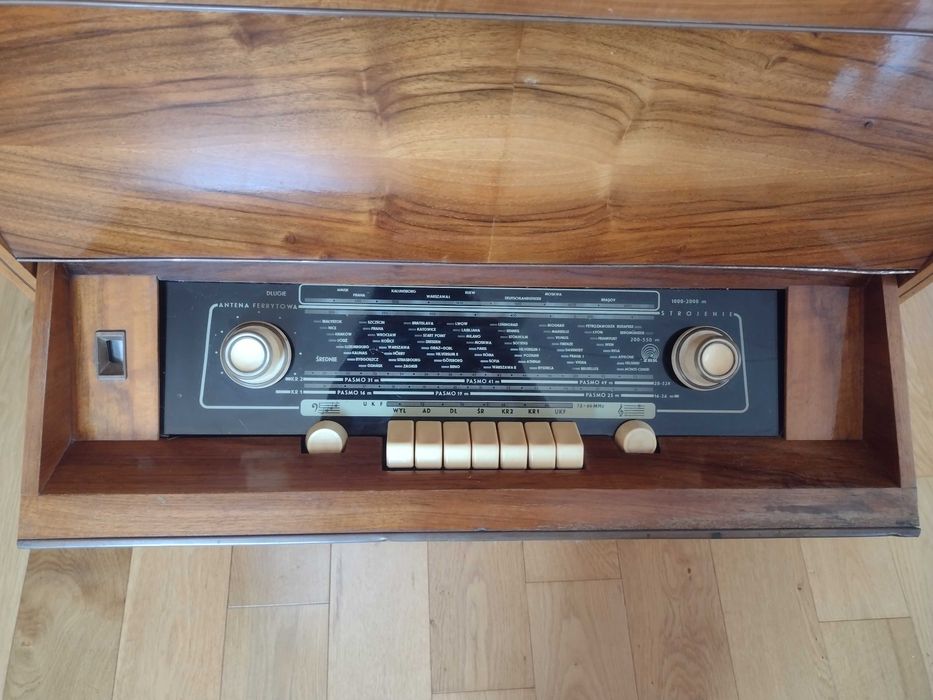 Radio Gramofon Viola produkcji  ZRK