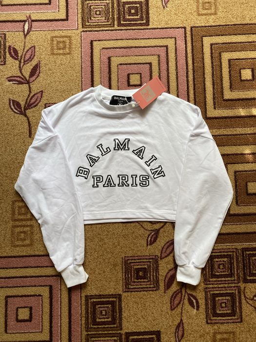 Спортивний жіночий костюм