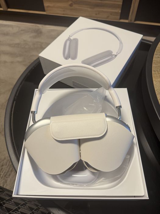 Sluchawki Airpods Max