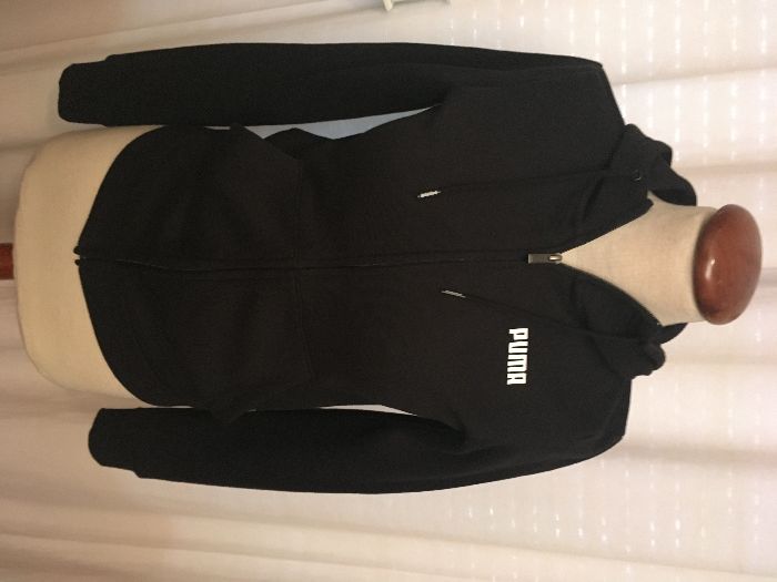 Casaco da marca Puma com capuz usado uma vez