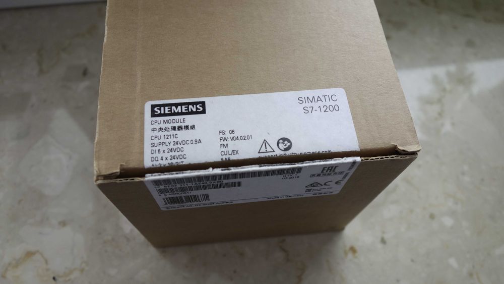 Nowy Sterownik PLC Siemens S7-1200 CPU 1211C 6ES7 211-1AE40-0XB0