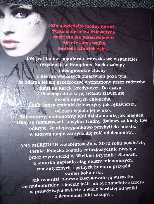 Książka "Cienie"