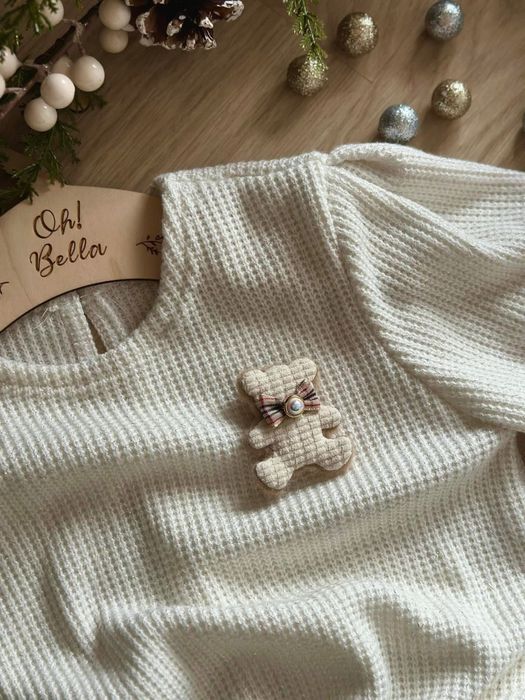 Nowy sweter ze złotą nitką oh bella 104