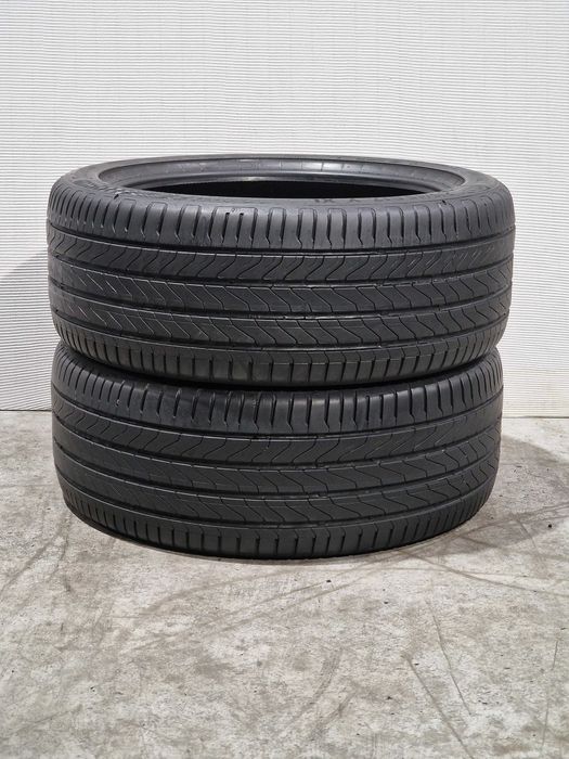 2 Pneus 215/45R17 CONTINENTAL Semi Novos