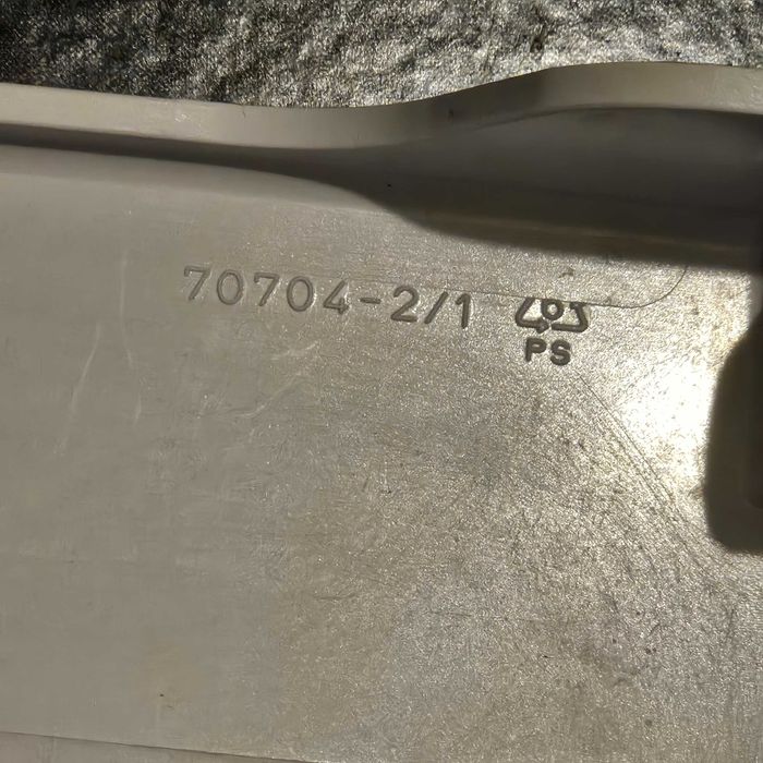 Запчасти холодильника Indesit SB185 балкон полочка подставка для яиц