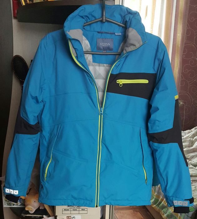 Куртка спортивная