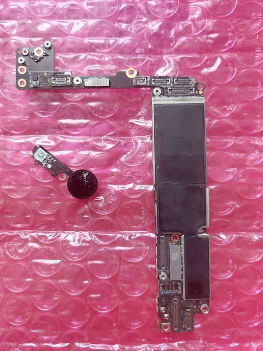 Płyta glówna iPhone SE 2020 sprawna iCloud