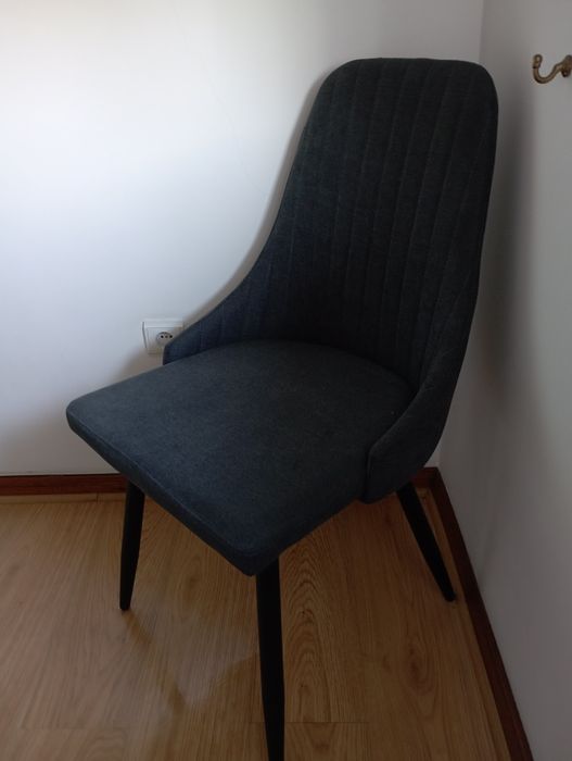 4 cadeiras tecido cinza