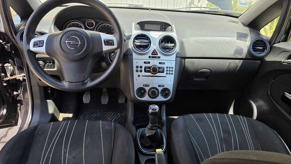 Opel Corsa — fotografia 6