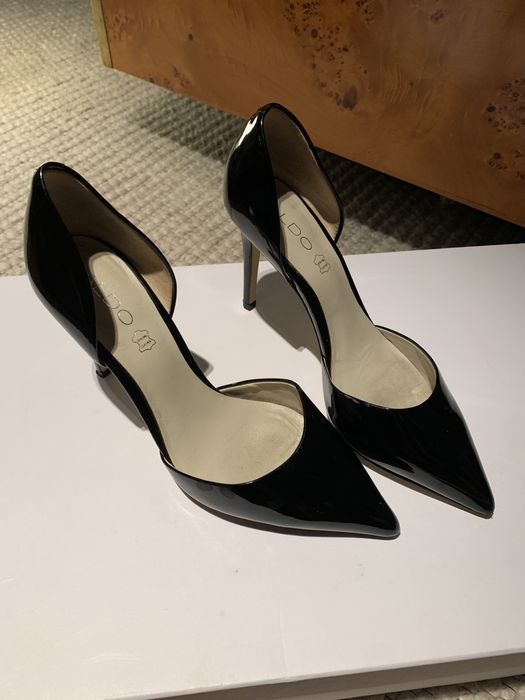 Czarne szpilki Aldo 40 lakierowane obcasy.