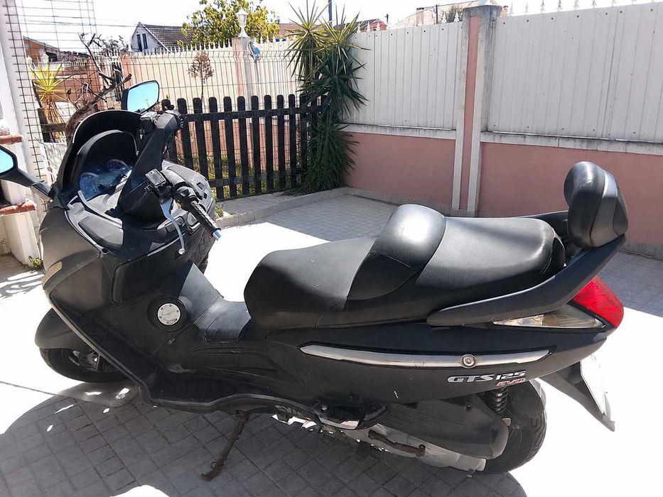 Mota SYM 125 em bom estado