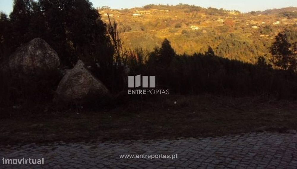 Venda Lote de Terreno, Paredes de Viadores, Marco de Canaveses — Paredes De Viadores E Manhuncelos, Porto
