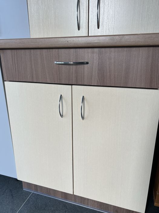 Продам кухню из качественных материалов.