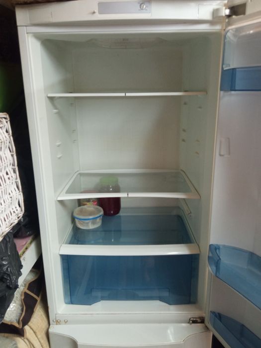 Продам холодильник gorenie бу в хорошому стані