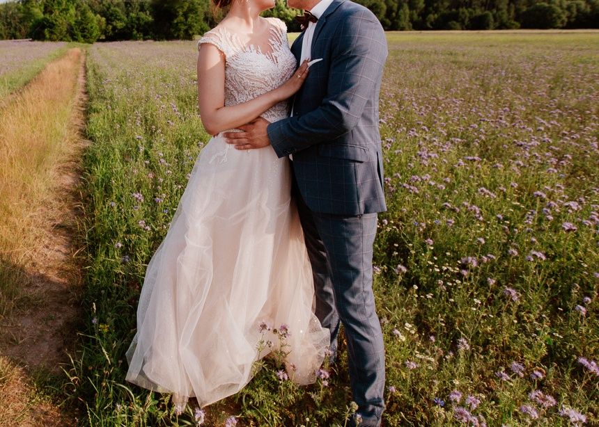 Suknia ślubna M - wzrost 172,5 + 6 cm obcas