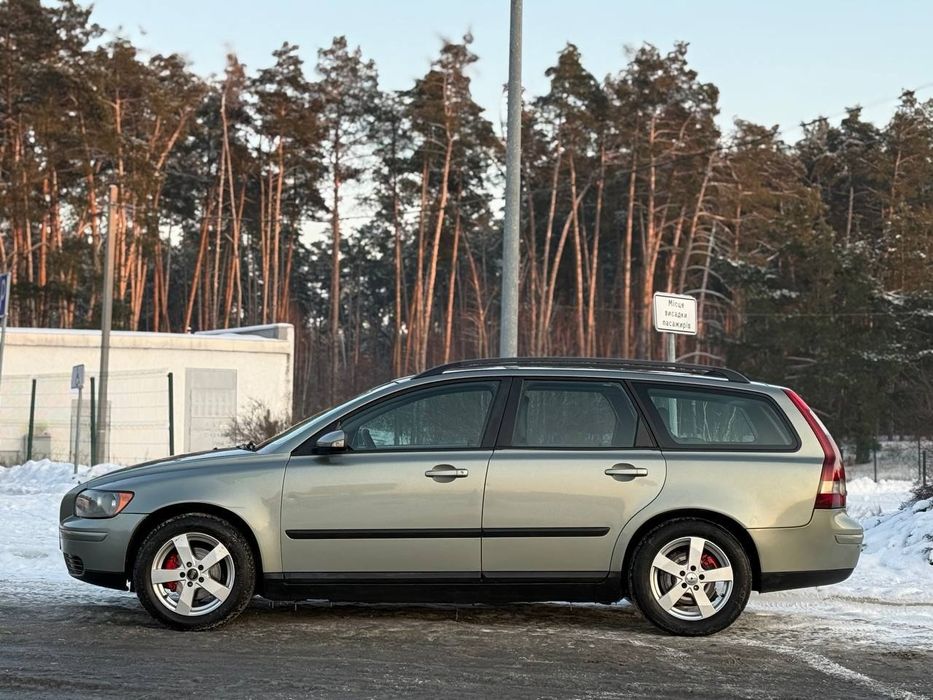 Volvo v50, 2006 року, 1.6 дизель, механіка, 274т.км.
Надійний дизельни