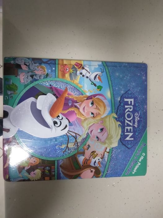 Livro da "Frozen"