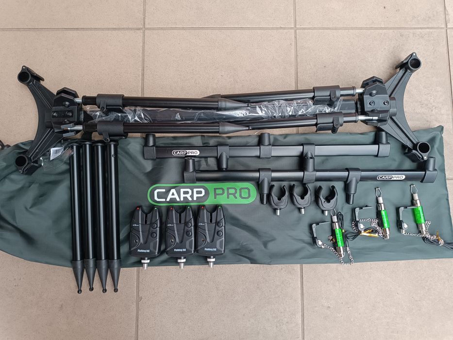 Набір Род-под Carp Pro на три удилища+сигналізатори+свінгера+рогачі