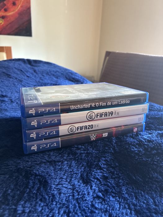 vendo conjunto jogos PS4 e individualmente