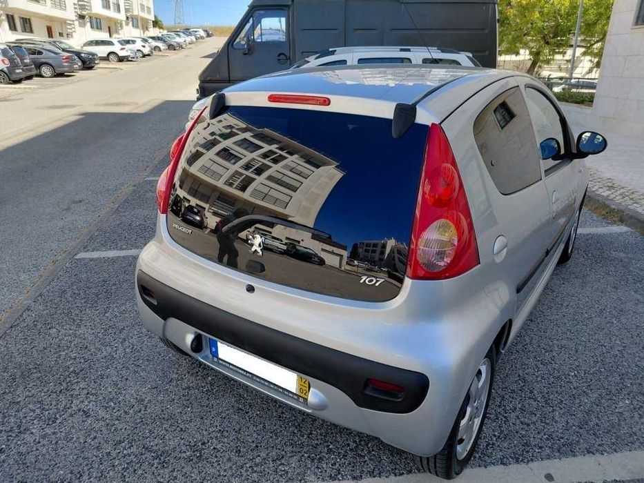 Peugeot 107 1.0 Black & Silver Edition - 53.000 km