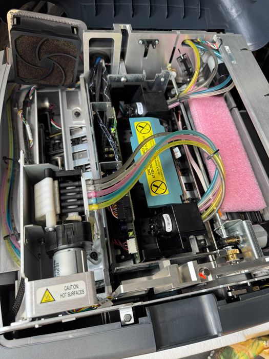 Sprzedam przemysłową drukarkę etykiet kolorowych QuickLabel QL-850.