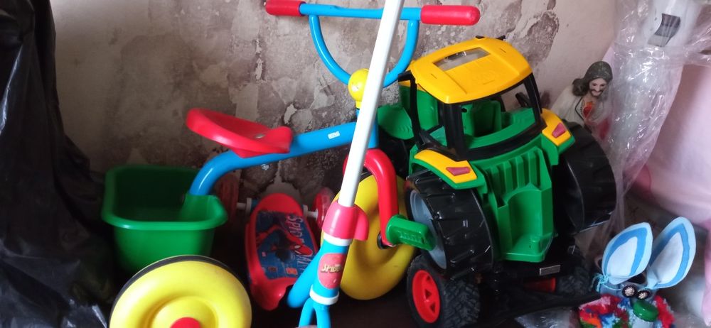 Vários artigos para desocupar