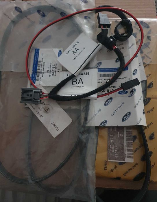 Zestaw z garażowej wyprzedaży – komplet jak na zdjęciu