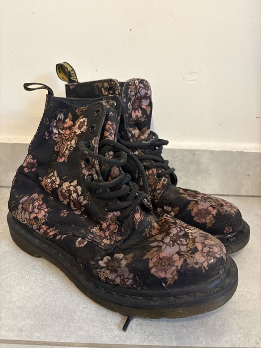 Dr Martens nubuk kwiaty rozmiar 39