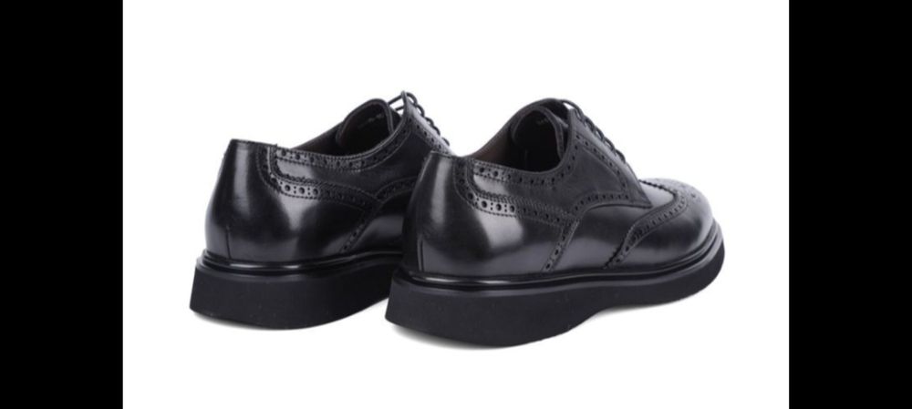 Чоловічі туфлі "броги"