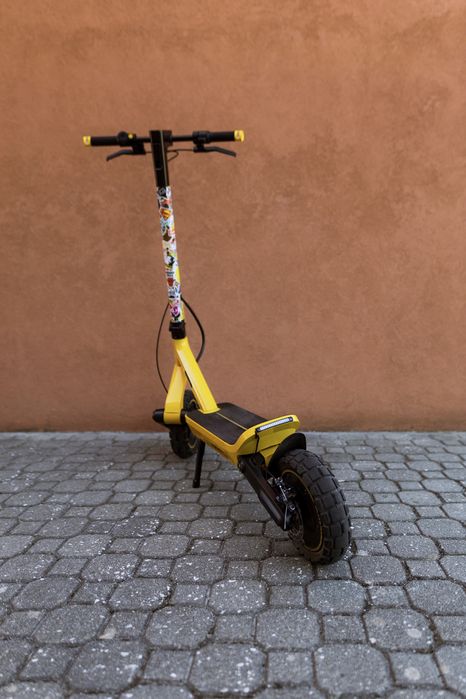 Trotinete Xiaomi Mi Scooter 6 Ultra Amarela