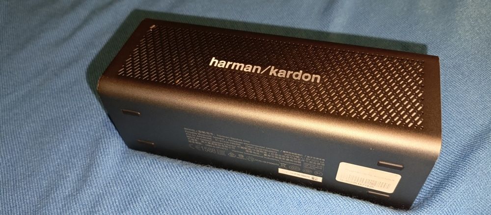 Блютуз колонка Harman Kardon.