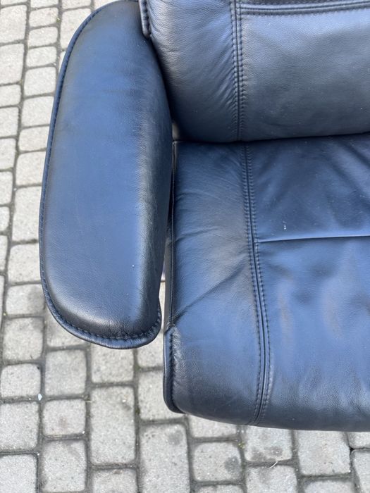 Крісло реклайнер з пуфом шкіряне (00136)