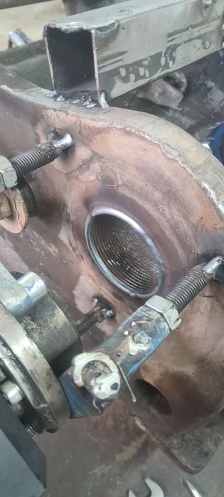 Tulejowanie wytaczanie regeneracja naprawa rolnicze budowlane hds