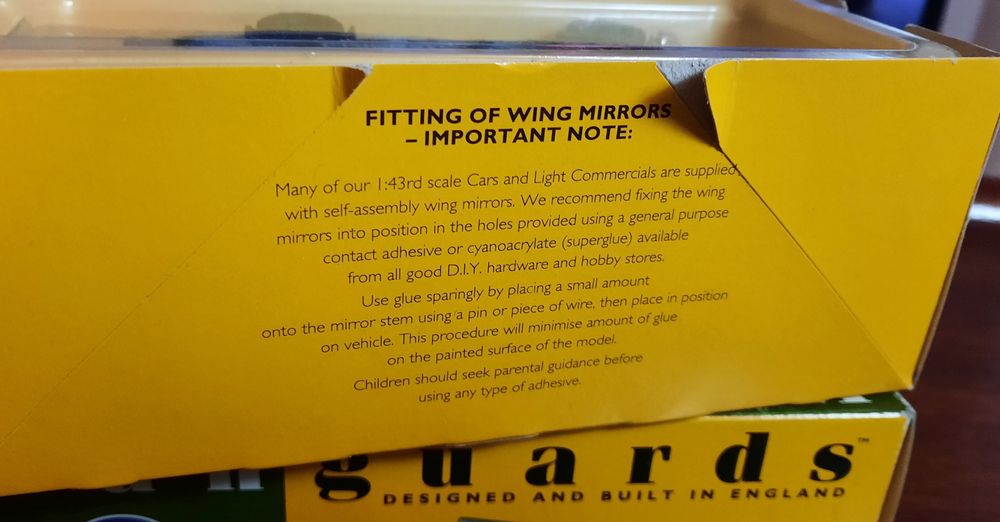 Vanguards Commer dropside VAI6000 Calsberg da Lledo