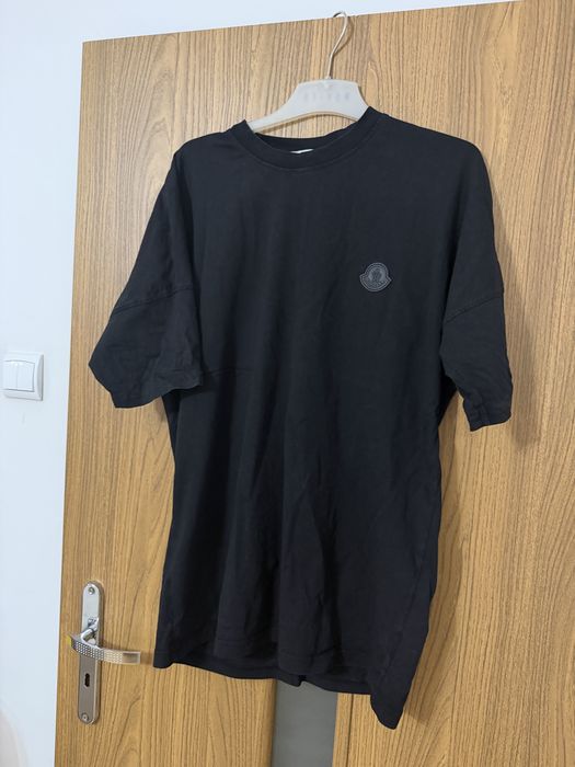 Oryginalny T-shirt męski Moncler romziar M