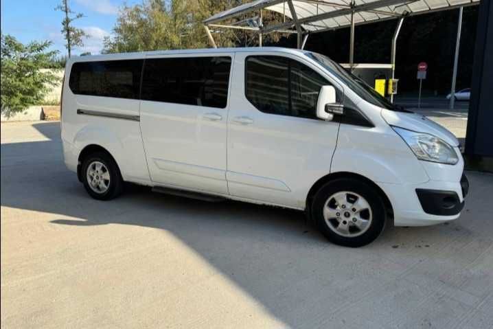 Форд Кастом Турнео