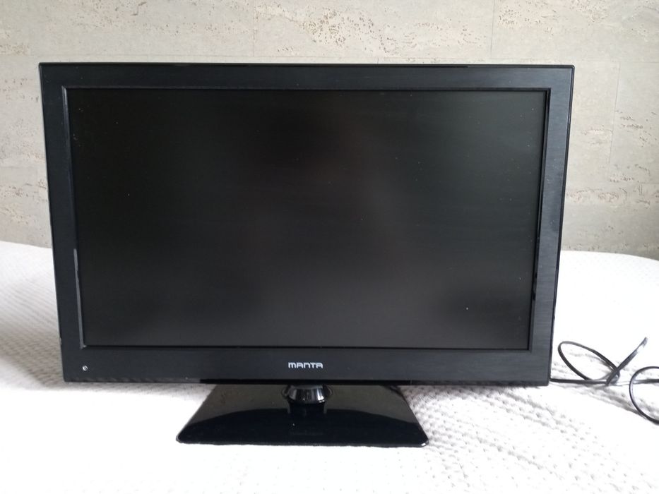 Telewizor Tv 24 cale Manta LED2401 + dodatki