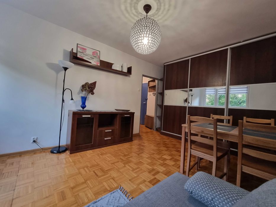 POMORSKA, 2 pokoje + osobna kuchnia, 37 m2, parking, idealne dla pary studentów