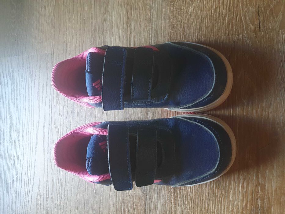 Buty dziecięce dziewczęce Adidas rozm. 30